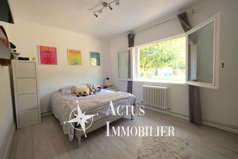 Maison - 214 m² - 6 pièces