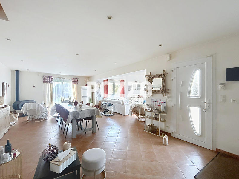 Maison - 157 m² - 5 pièces