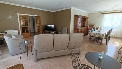 Maison - 123 m² - 5 pièces