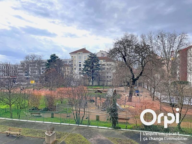 Appartement - 108 m² - 4 pièces