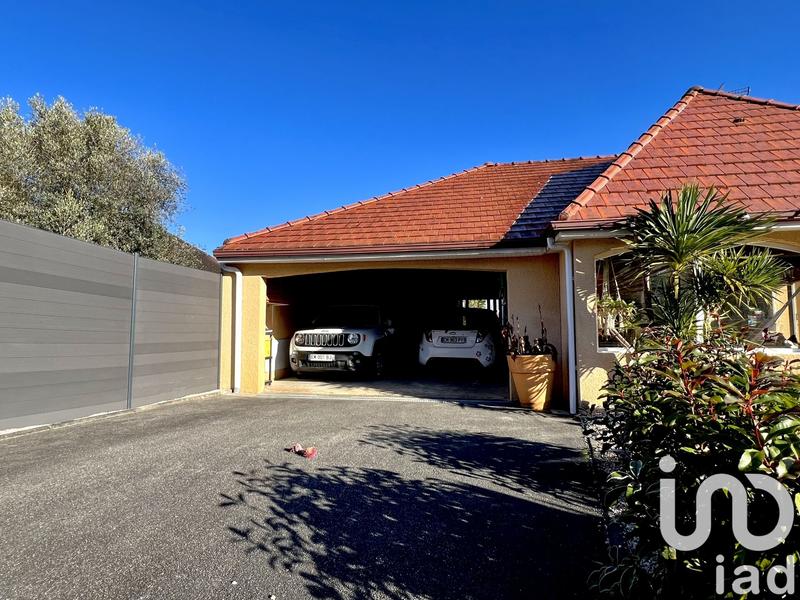 Maison - 230 m² - 7 pièces