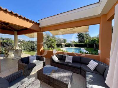 Villa - 140 m² - 5 pièces