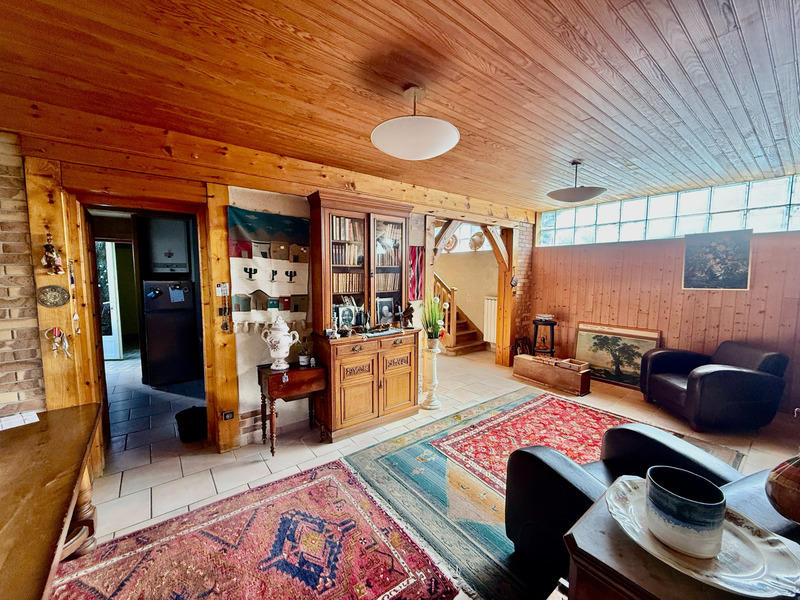 Maison - 209 m² - 10 pièces