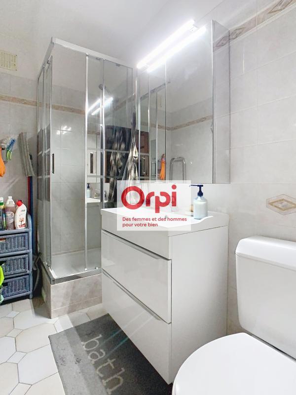 Studio - 25 m² - 1 pièce