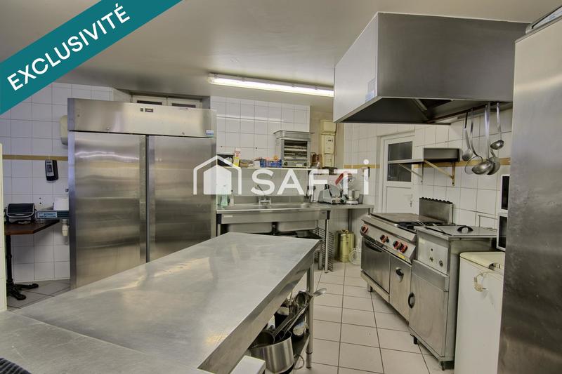 Local commercial - 147 m² - 4 pièces