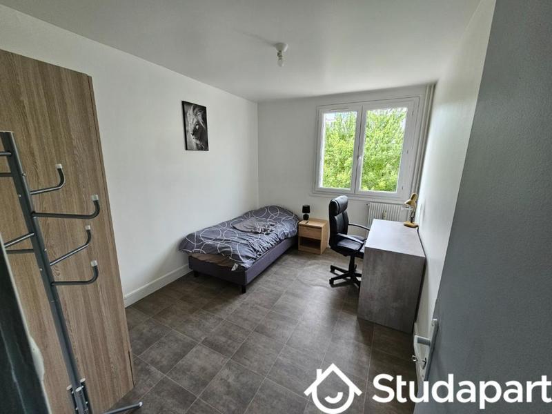 Chambre - 10 m² - 1 pièce