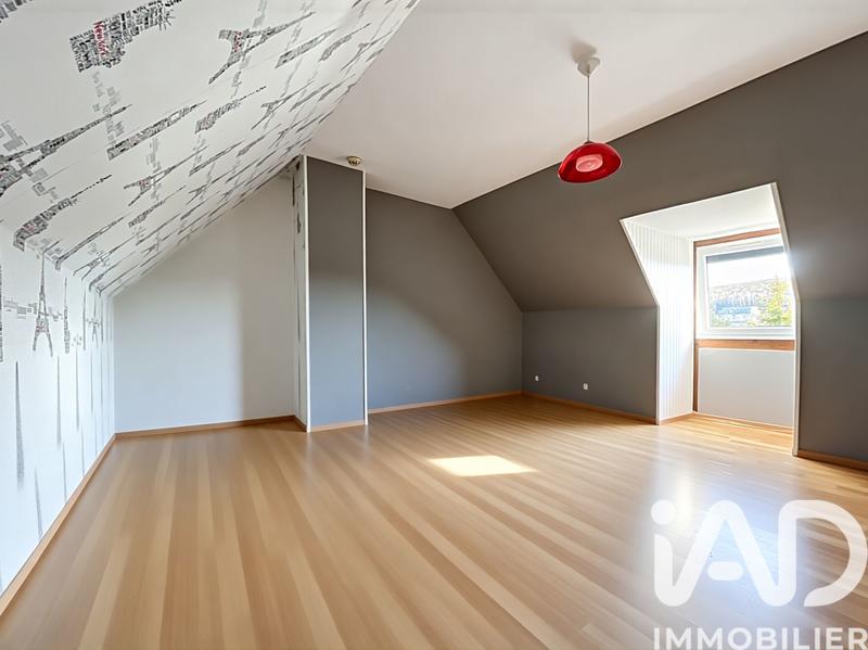 Maison - 95 m² - 4 pièces