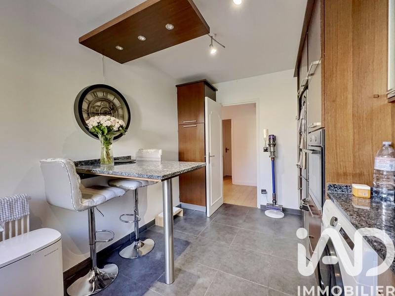 Appartement - 80 m² - 4 pièces