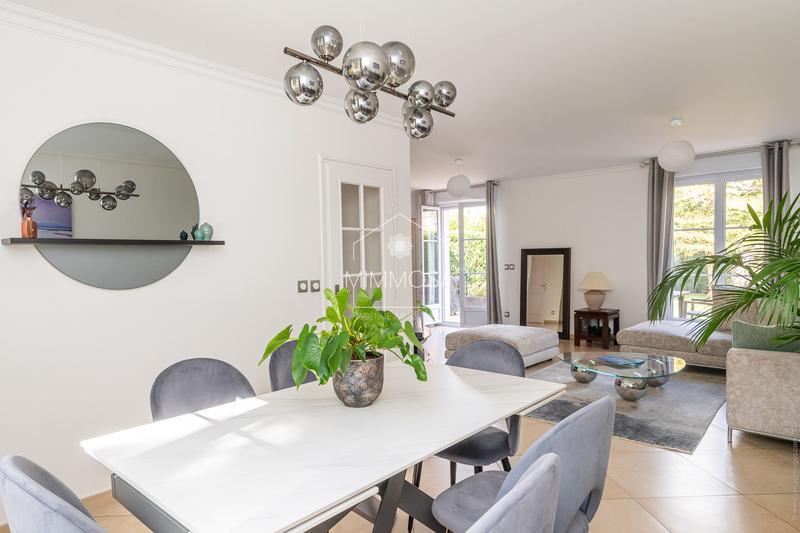 Maison contemporaine - 146 m² - 6 pièces