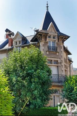 Maison de maîtres - 235 m² - 9 pièces