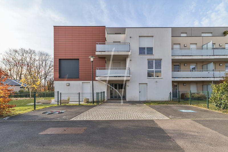 Appartement - 84 m² - 5 pièces