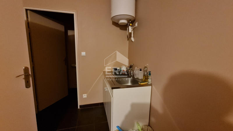 Local commercial - 113 m² - 5 pièces