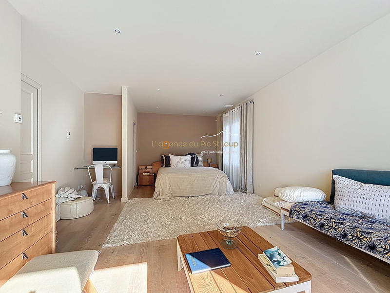 Villa - 180 m² - 6 pièces