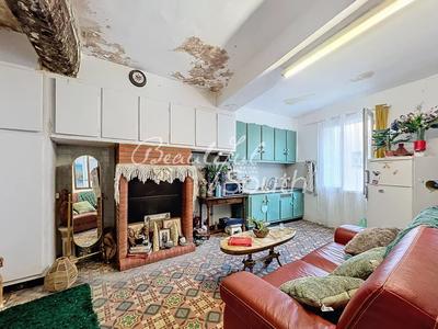 Maison de village - 250 m² - 5 pièces