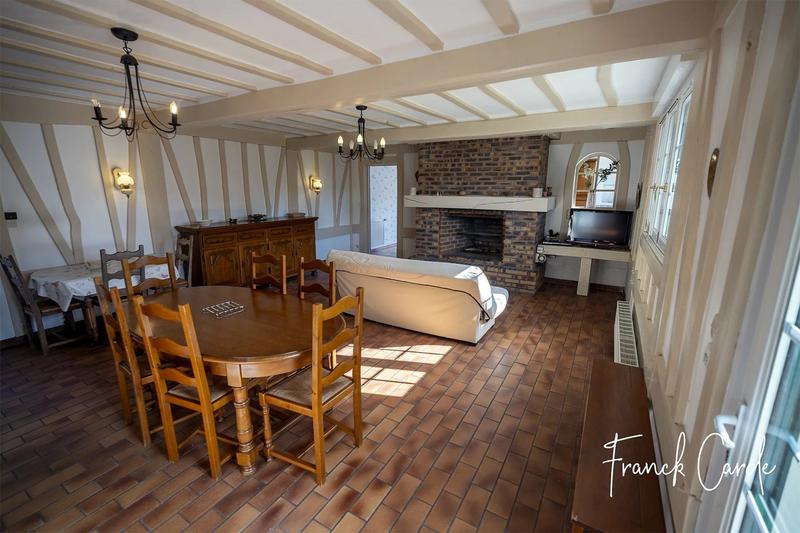 Maison - 139 m² - 7 pièces