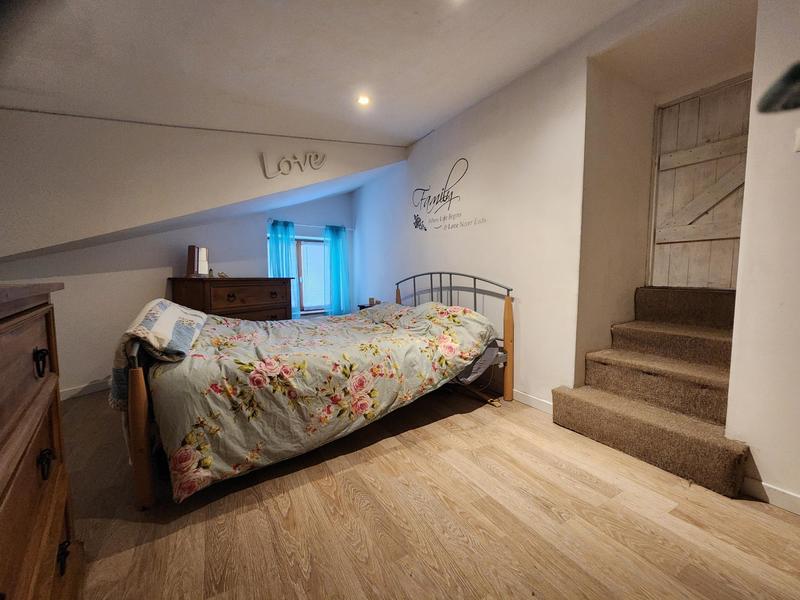 Maison - 80 m² - 5 pièces