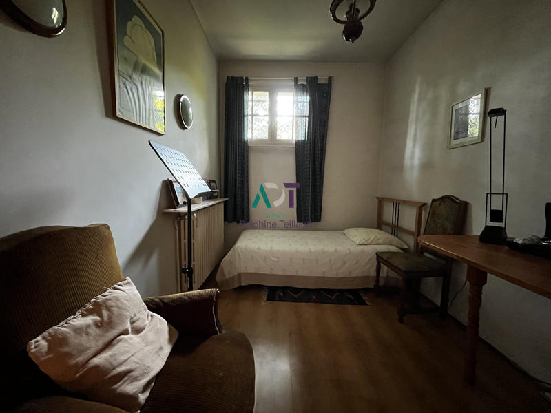 Maison - 249 m² - 9 pièces