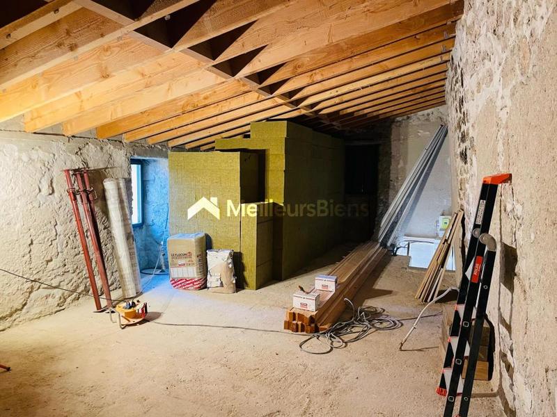 Maison de village - 80 m² - 3 pièces