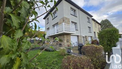 Maison - 161 m² - 6 pièces