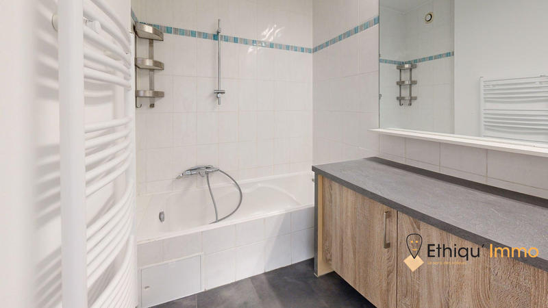 Appartement - 83 m² - 3 pièces