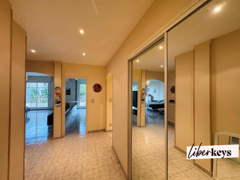 Appartement - 85 m² - 3 pièces