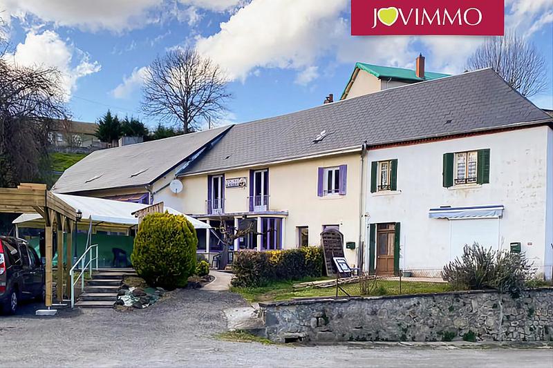 Maison - 335 m² - 16 pièces