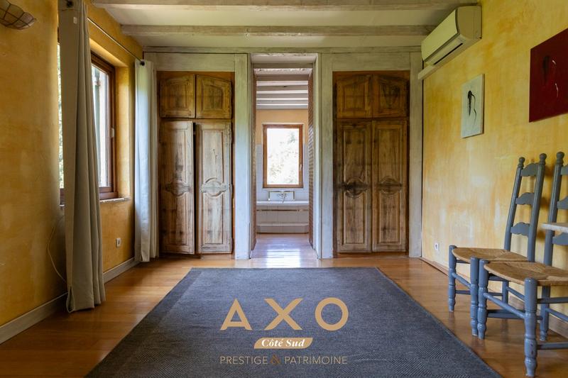 Bastide - 323 m² - 8 pièces