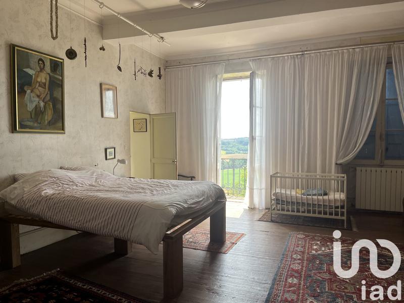 Maison - 530 m² - 15 pièces