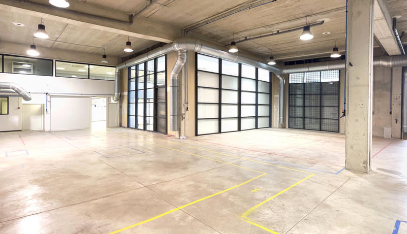 Local commercial - 1 150 m²