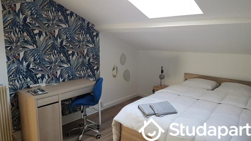 Chambre - 11 m² - 1 pièce