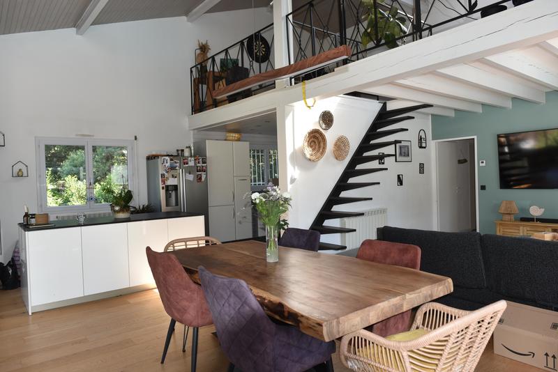 Maison - 161 m² - 5 pièces