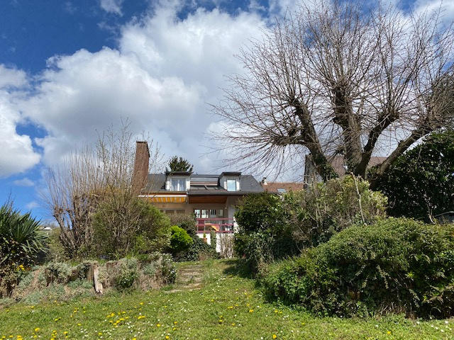 Maison - 167 m² - 7 pièces