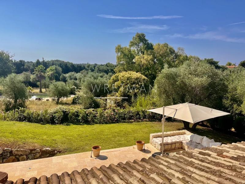 Maison - 158 m² - 6 pièces