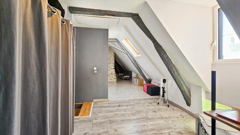 Maison - 205 m² - 8 pièces