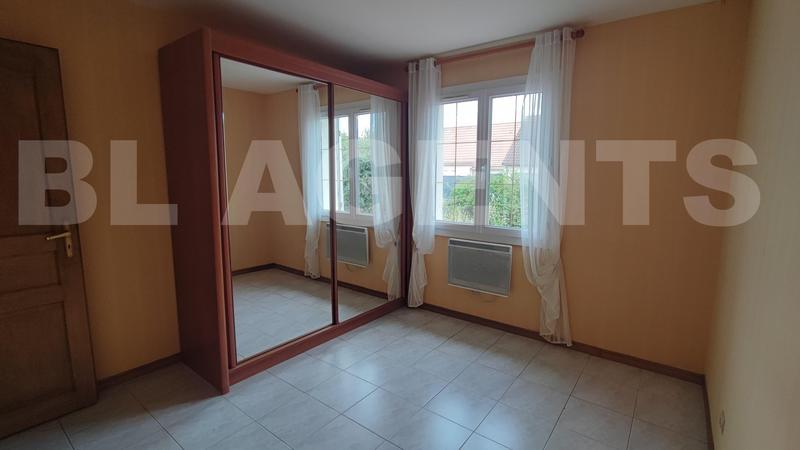 Maison traditionnelle - 174 m² - 7 pièces