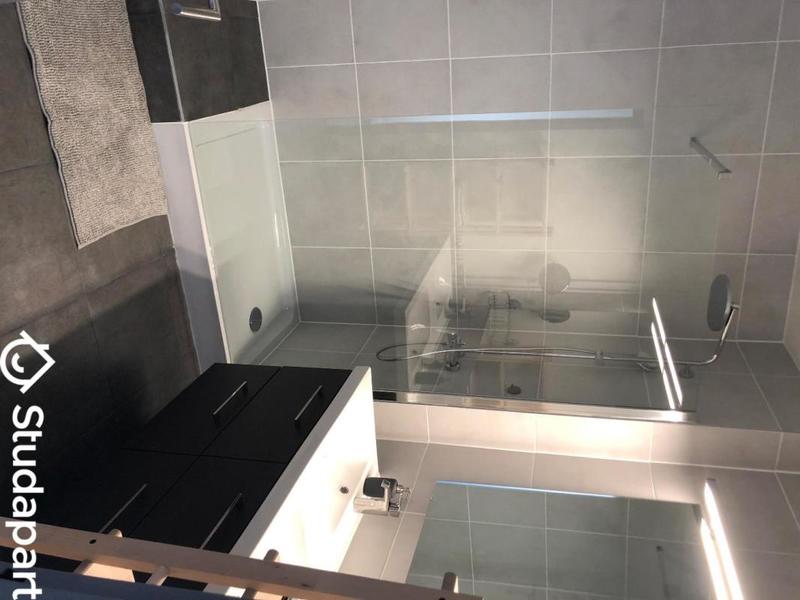 Chambre - 14 m² - 1 pièce