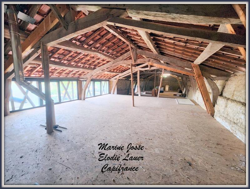 Maison - 230 m² - 7 pièces