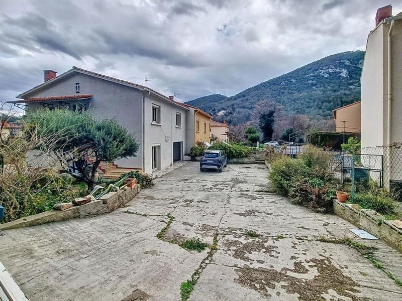 Villa - 95 m² - 5 pièces