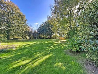 Terrain constructible - 1 395 m²