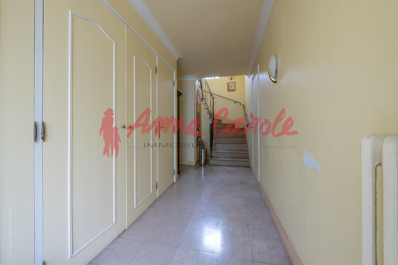 Maison - 200 m² - 6 pièces