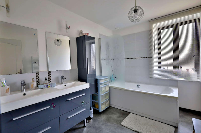 Maison - 114 m² - 4 pièces