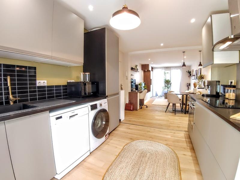 Appartement ancien - 66 m² - 3 pièces