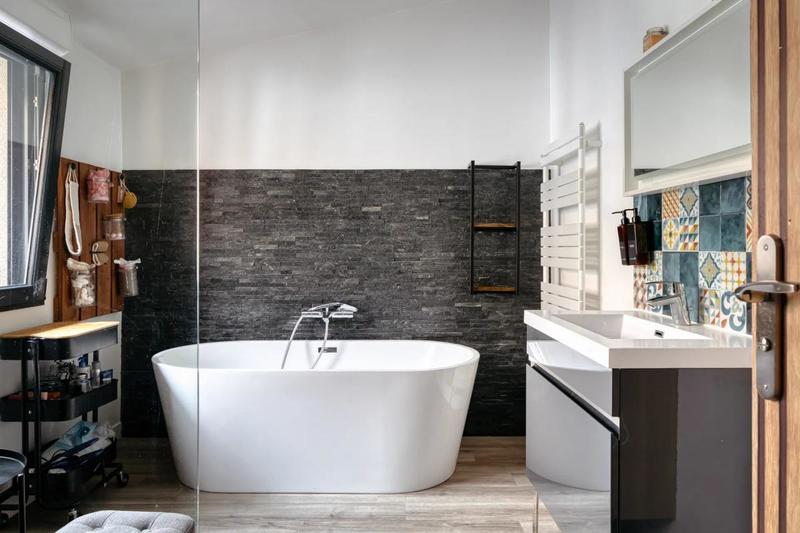 Maison - 185 m² - 7 pièces