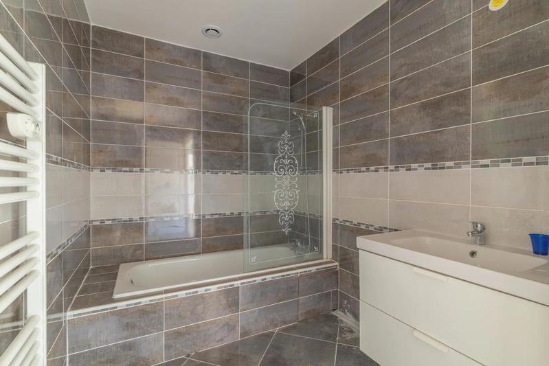 Maison - 166 m² - 8 pièces