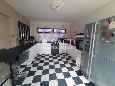 Maison - 107 m² - 7 pièces