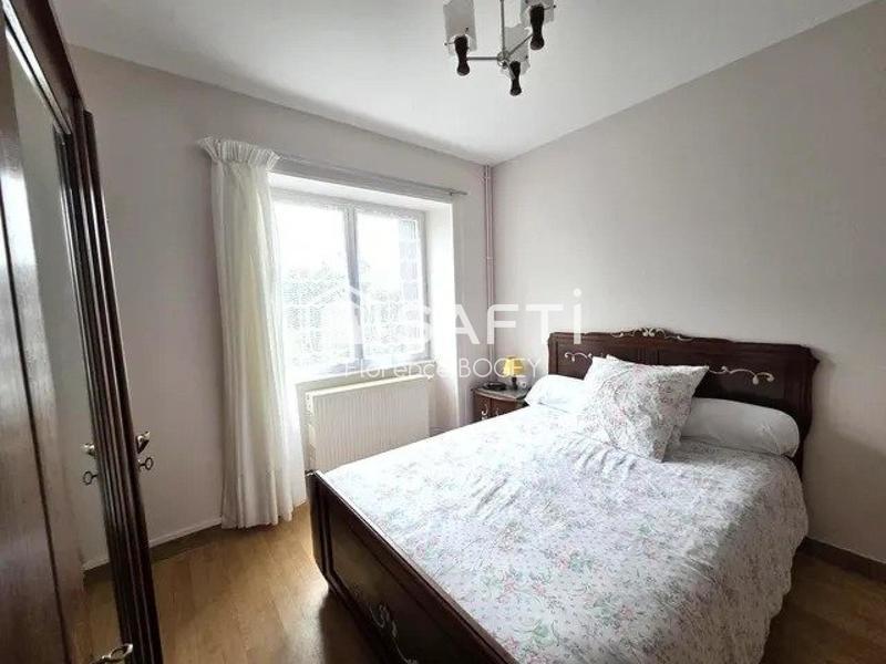 Maison - 270 m² - 8 pièces