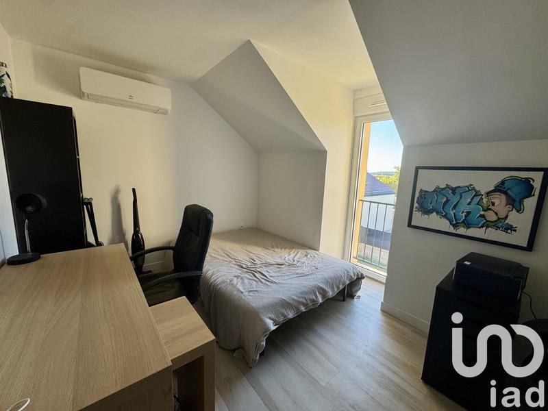 Maison - 94 m² - 5 pièces