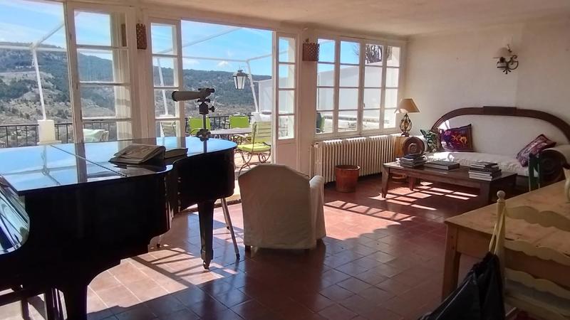 Maison de village - 393 m² - 15 pièces