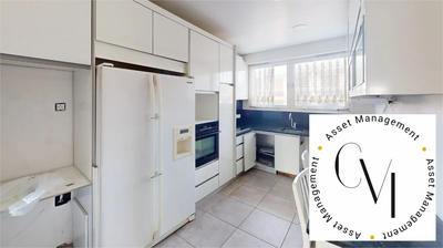 Appartement - 99 m² - 4 pièces