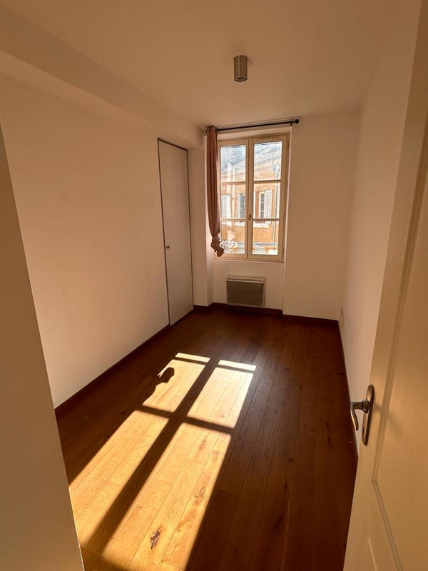 Appartement - 96 m² - 4 pièces